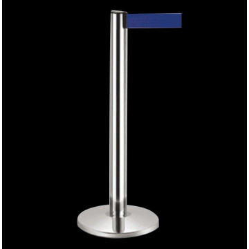 Poteau de guidage métallique